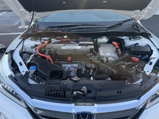 HONDA ACCORD HYBRID 2016 Image 31