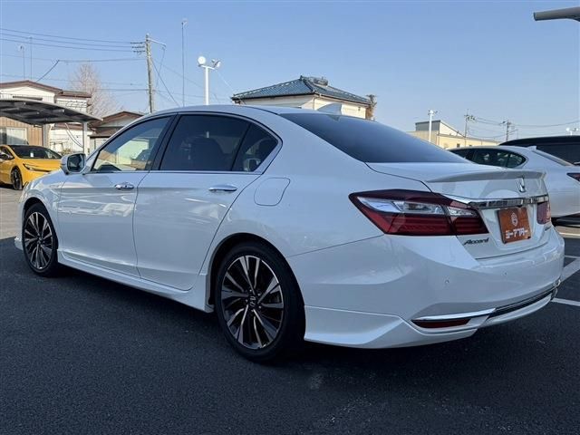 HONDA ACCORD HYBRID 2016 Image 31