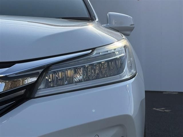 HONDA ACCORD HYBRID 2016 Image 31