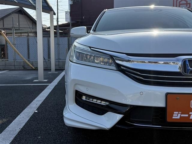HONDA ACCORD HYBRID 2016 Image 31