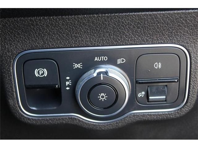 MERCEDES BENZ GLB 2020 Image 31