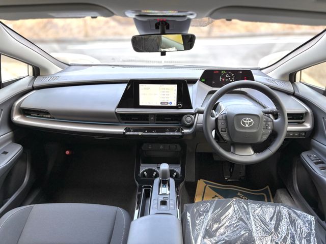 TOYOTA PRIUS PHV 2025 Image 31