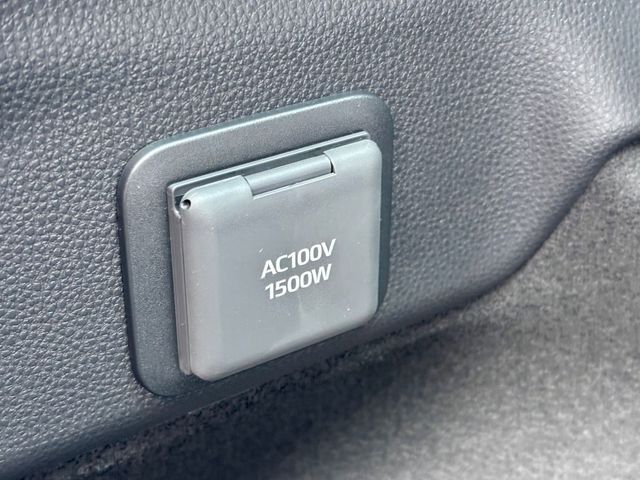 TOYOTA PRIUS PHV 2025 Image 31