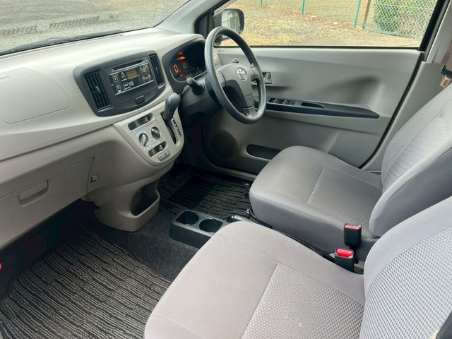 TOYOTA PIXIS EPOCH 2014 Image 31