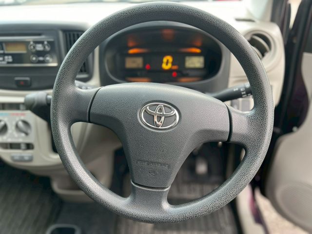 TOYOTA PIXIS EPOCH 2014 Image 31