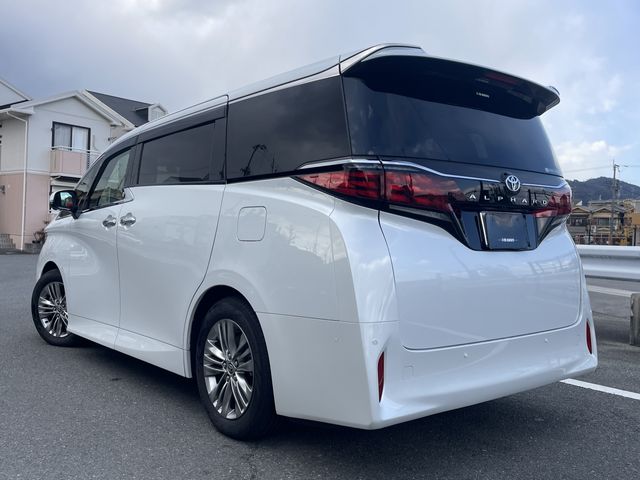 TOYOTA ALPHARD 2025 Image 31