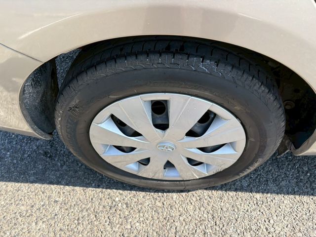 TOYOTA COROLLA AXIO HYBRID 2013 Image 31