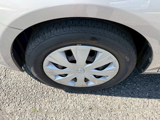 TOYOTA COROLLA AXIO HYBRID 2013 Image 31