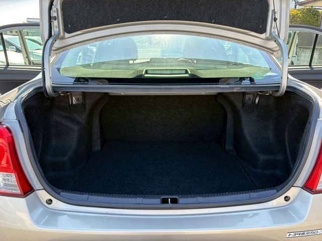 TOYOTA COROLLA AXIO HYBRID 2013 Image 31