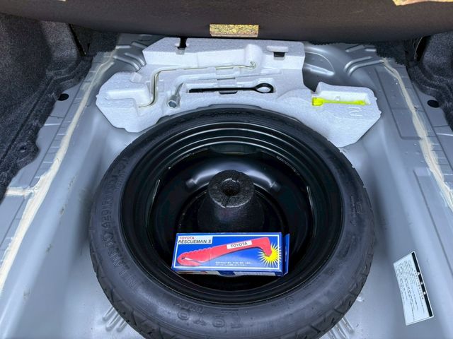 TOYOTA COROLLA AXIO HYBRID 2013 Image 31