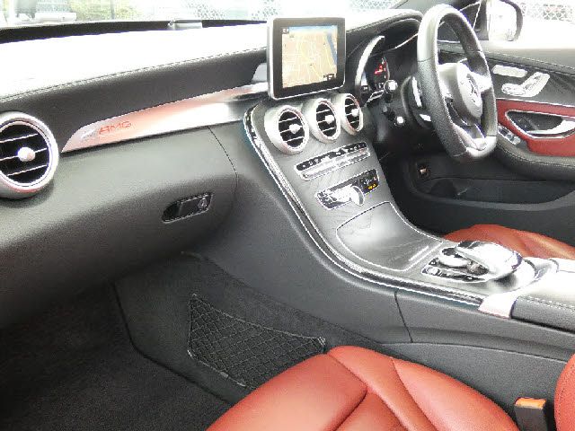 MERCEDES BENZ C CLAS 2017 Image 31