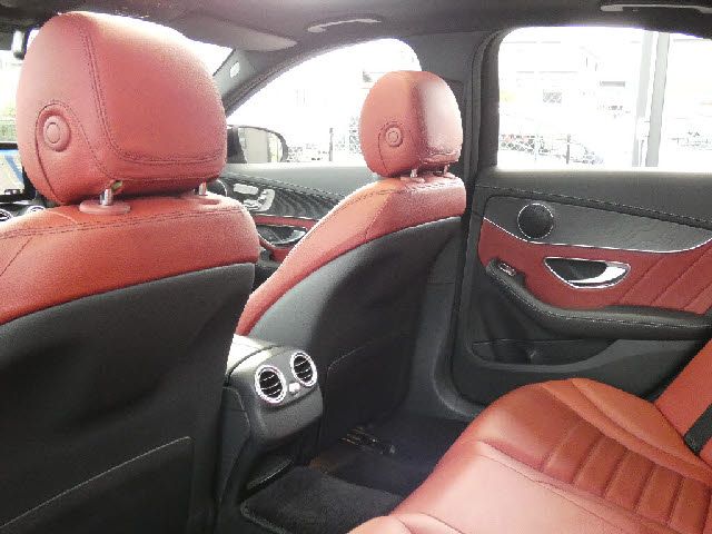 MERCEDES BENZ C CLAS 2017 Image 31