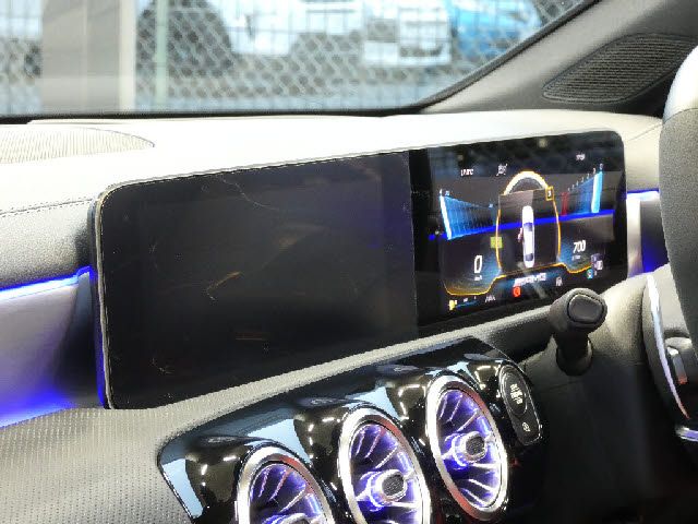 MERCEDES BENZ MERCEDES AMG ACLASS 2020 Image 31