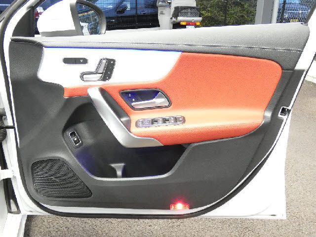 MERCEDES BENZ MERCEDES AMG ACLASS 2020 Image 31