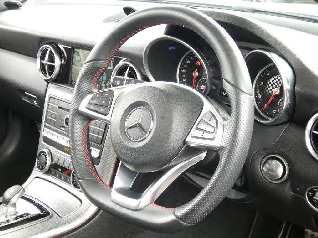 MERCEDES BENZ SLC CL 2017 Image 31