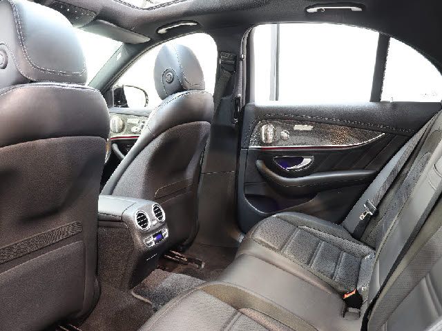 MERCEDES BENZ MERCEDES AMG E CLASS 2022 Image 31