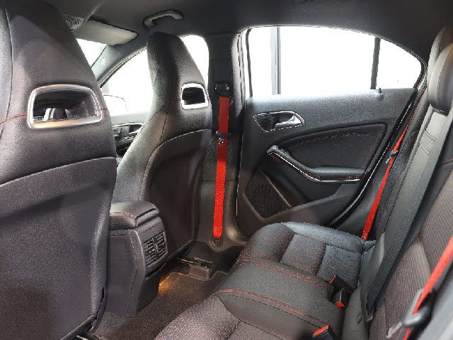 MERCEDES BENZ MERCEDES AMG A CLASS 2014 Image 31