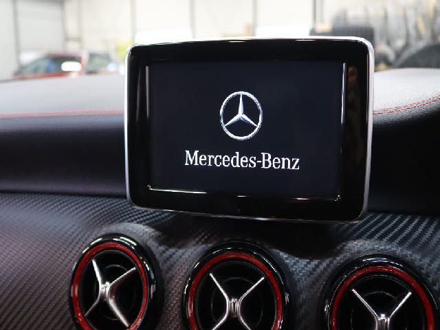 MERCEDES BENZ MERCEDES AMG A CLASS 2014 Image 31