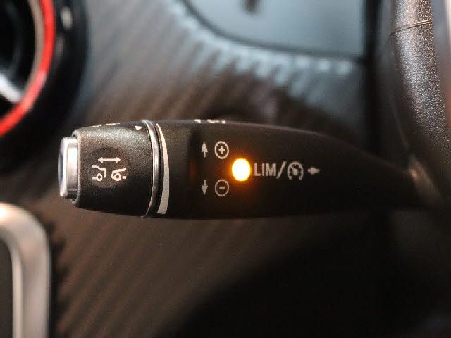 MERCEDES BENZ MERCEDES AMG A CLASS 2014 Image 31