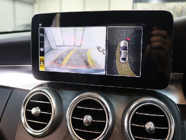 MERCEDES BENZ C CLAS 2018 Image 31