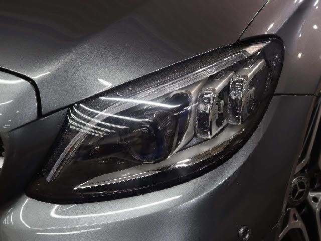 MERCEDES BENZ C CLAS 2018 Image 31