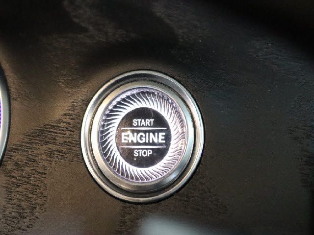 MERCEDES BENZ E CLAS 2021 Image 31