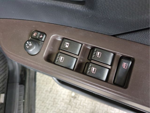 SUBARU JUSTY 2016 Image 31