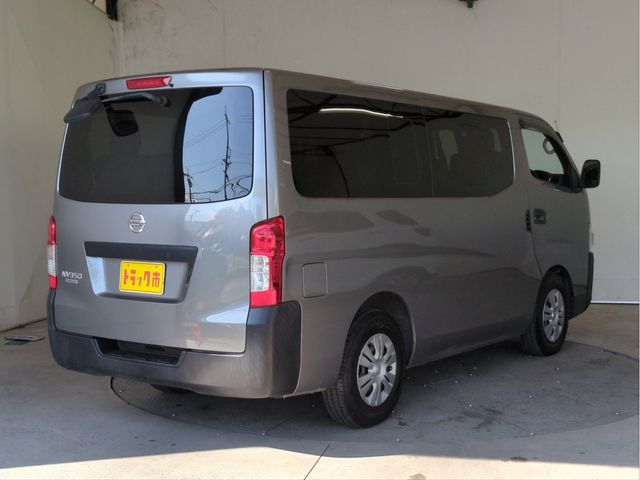 NISSAN NV350 CARAVAN WAGON 2016 Image 31
