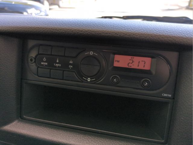 NISSAN NV350 CARAVAN WAGON 2016 Image 31