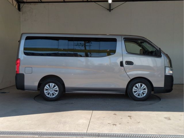NISSAN NV350 CARAVAN WAGON 2016 Image 31