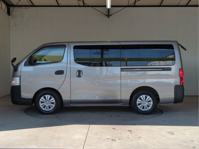 NISSAN NV350 CARAVAN WAGON 2016 Image 31
