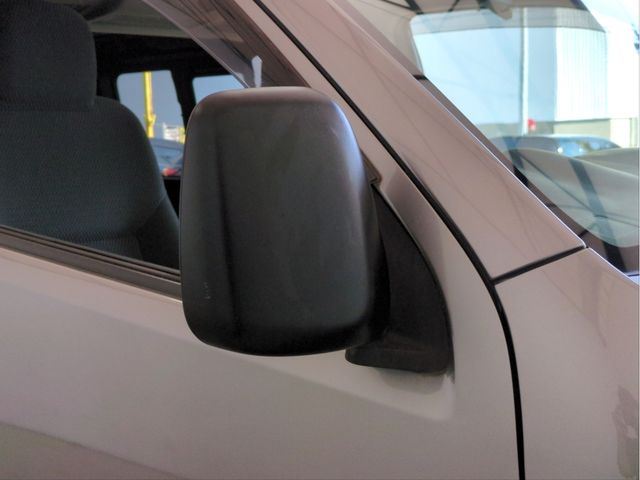 NISSAN NV350 CARAVAN WAGON 2016 Image 31