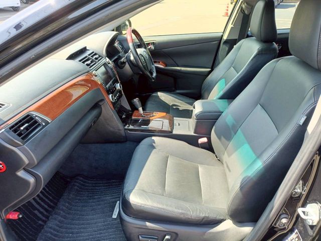 TOYOTA CAMRY HYBRID 2012 Image 31