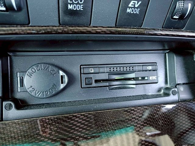 TOYOTA CAMRY HYBRID 2012 Image 31