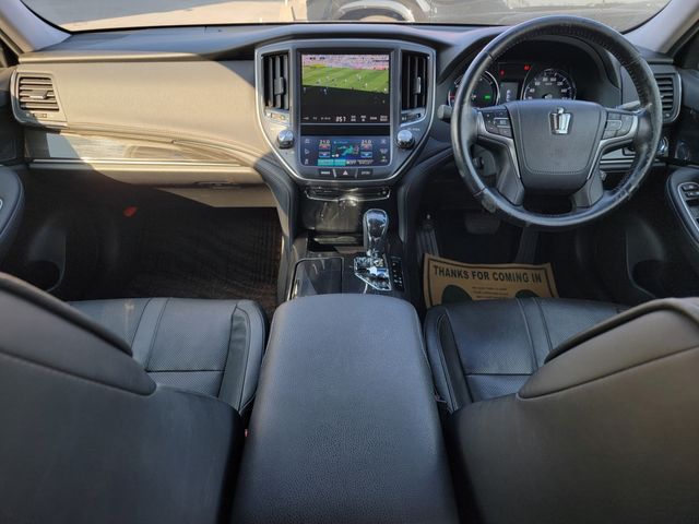 TOYOTA CROWN SEDAN 2013 Image 31