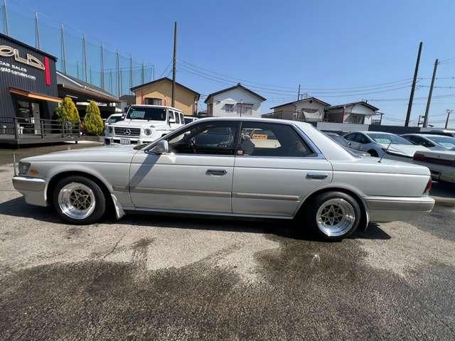 NISSAN LAUREL 1992 Image 31