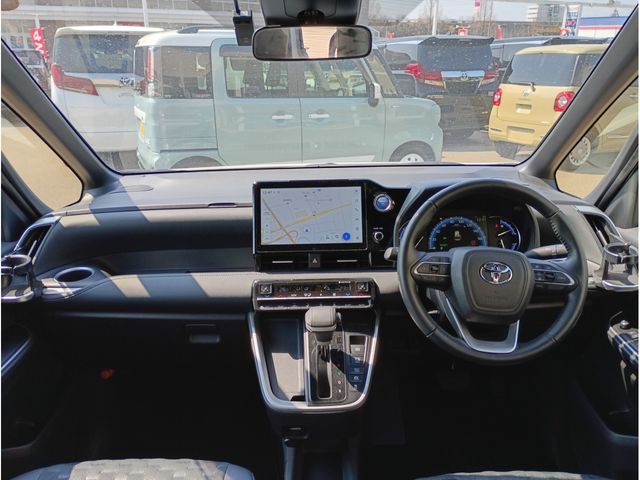TOYOTA VOXY HYBRID 4WD 2022 Image 31