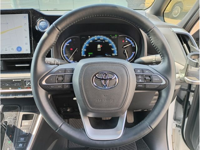 TOYOTA VOXY HYBRID 4WD 2022 Image 31