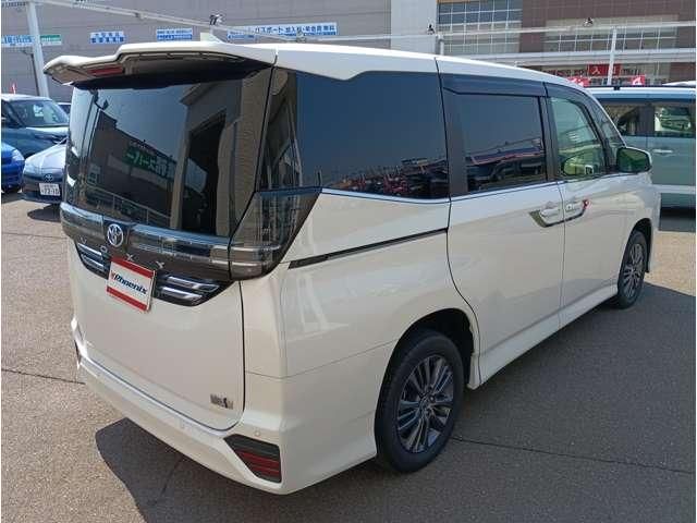 TOYOTA VOXY HYBRID 4WD 2022 Image 31