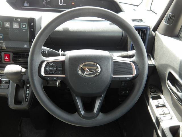 DAIHATSU TANTO 2022 Image 31