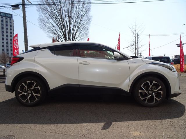 TOYOTA C-HR 2019 Image 31
