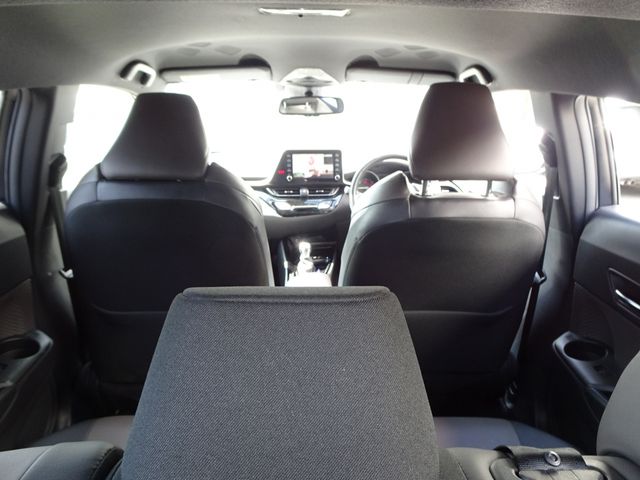 TOYOTA C-HR 2019 Image 31