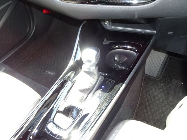 TOYOTA C-HR 2019 Image 31