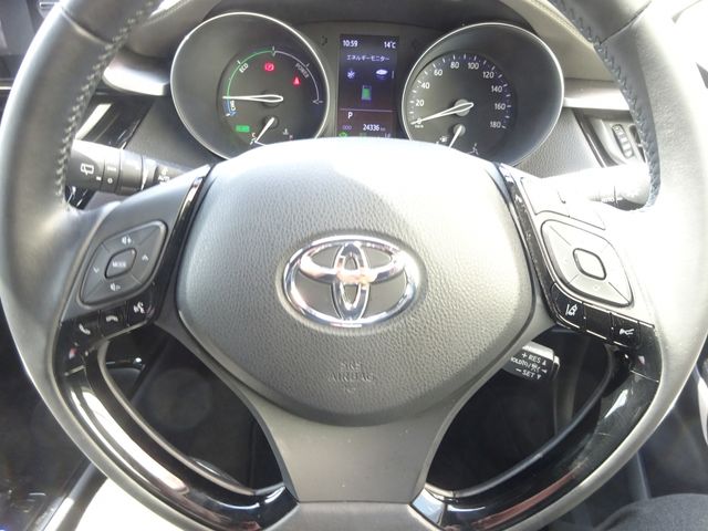 TOYOTA C-HR 2019 Image 31