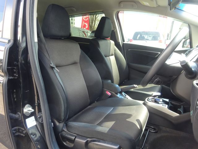 HONDA FIT HYBRID 2016 Image 31