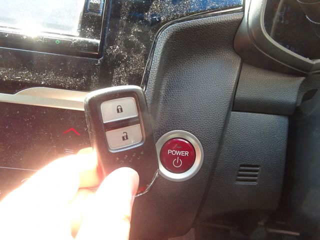 HONDA FIT HYBRID 2016 Image 31