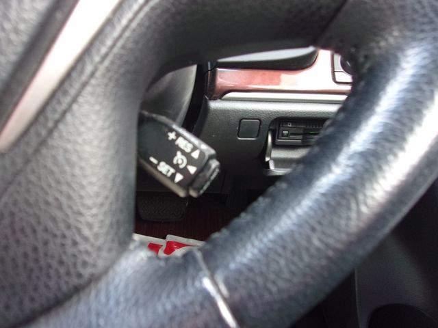 TOYOTA CROWN SEDAN HYBRID 2015 Image 31