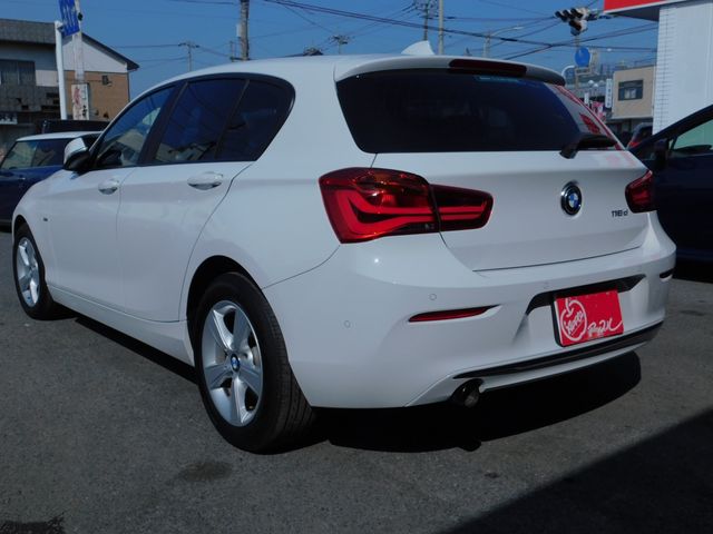 BMW 1SERIES 2018 Image 31