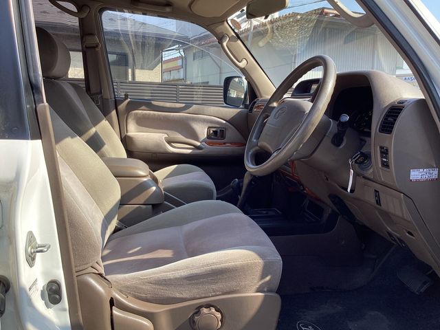 TOYOTA LANDCRUISER PRADO 2001 Image 31