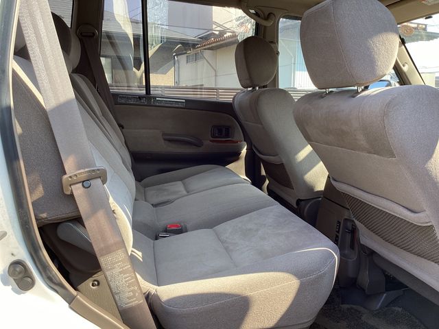 TOYOTA LANDCRUISER PRADO 2001 Image 31